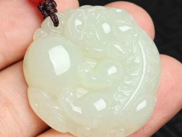精致玉器